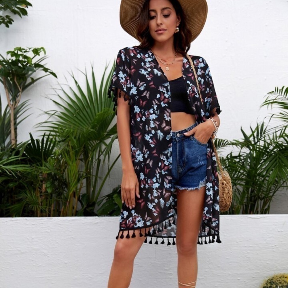 Shein Curve Butterfly‎ Kimono Size 2XL